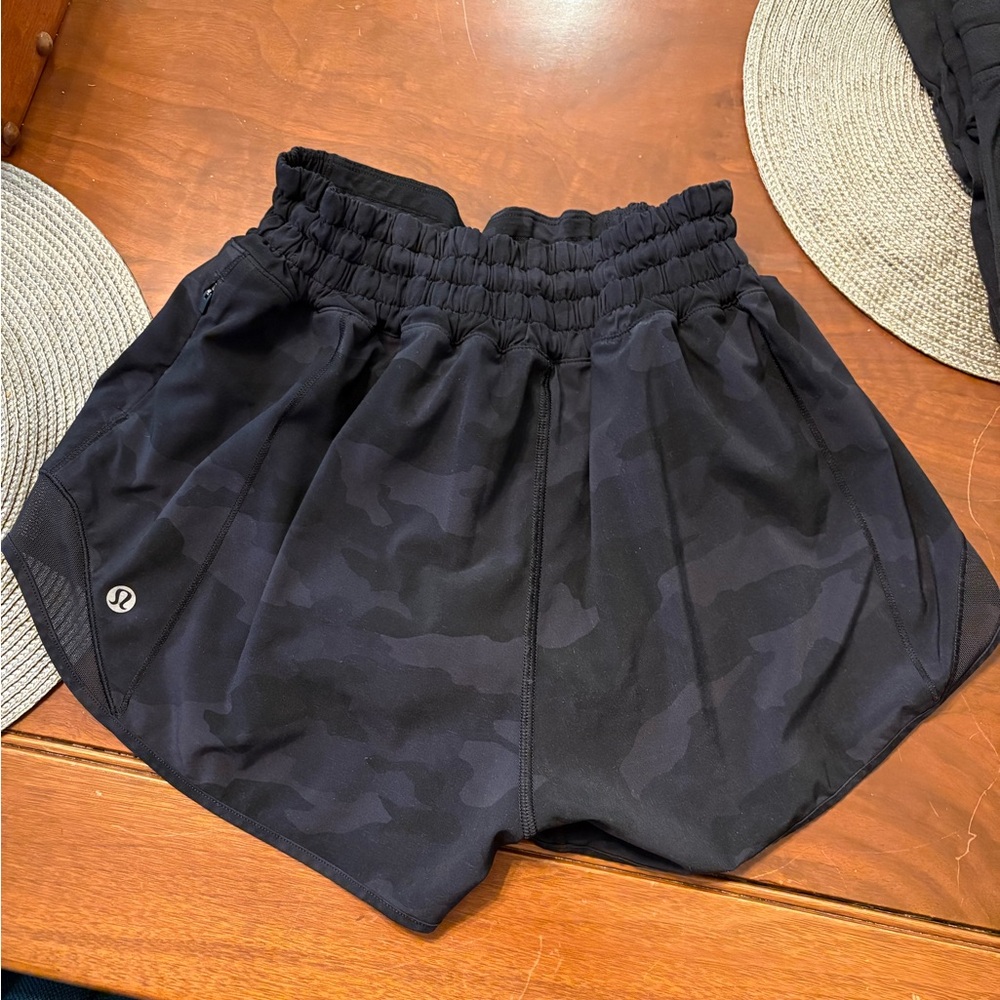 Lululemon Women's Black Shorts